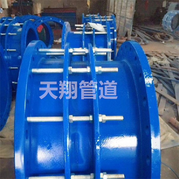 ������s���^